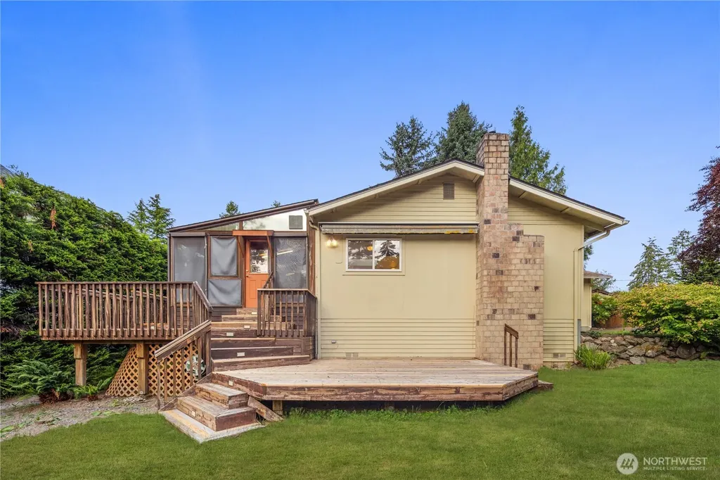6011 156th Avenue NE Redmond WA 98052