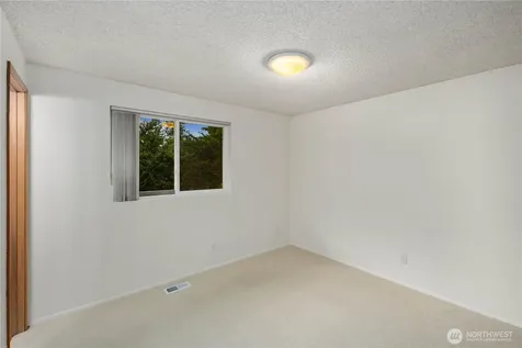 6011 156th Avenue NE Redmond WA 98052