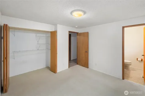 6011 156th Avenue NE Redmond WA 98052