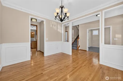1604 Peach Park Lane Puyallup WA 98371