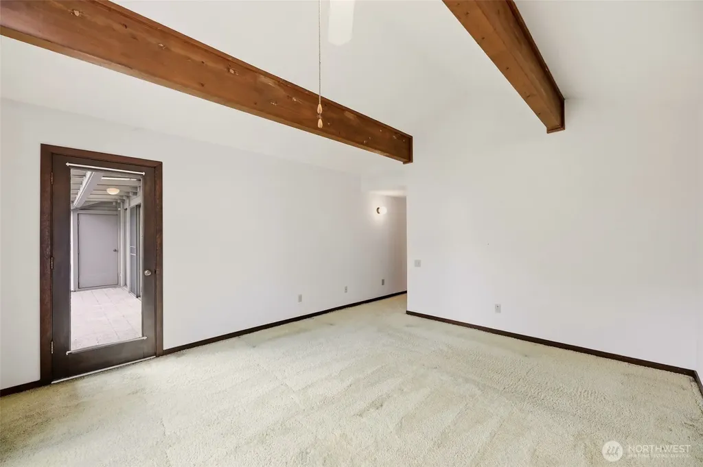 6124 NE 140th Street Seattle WA 98125