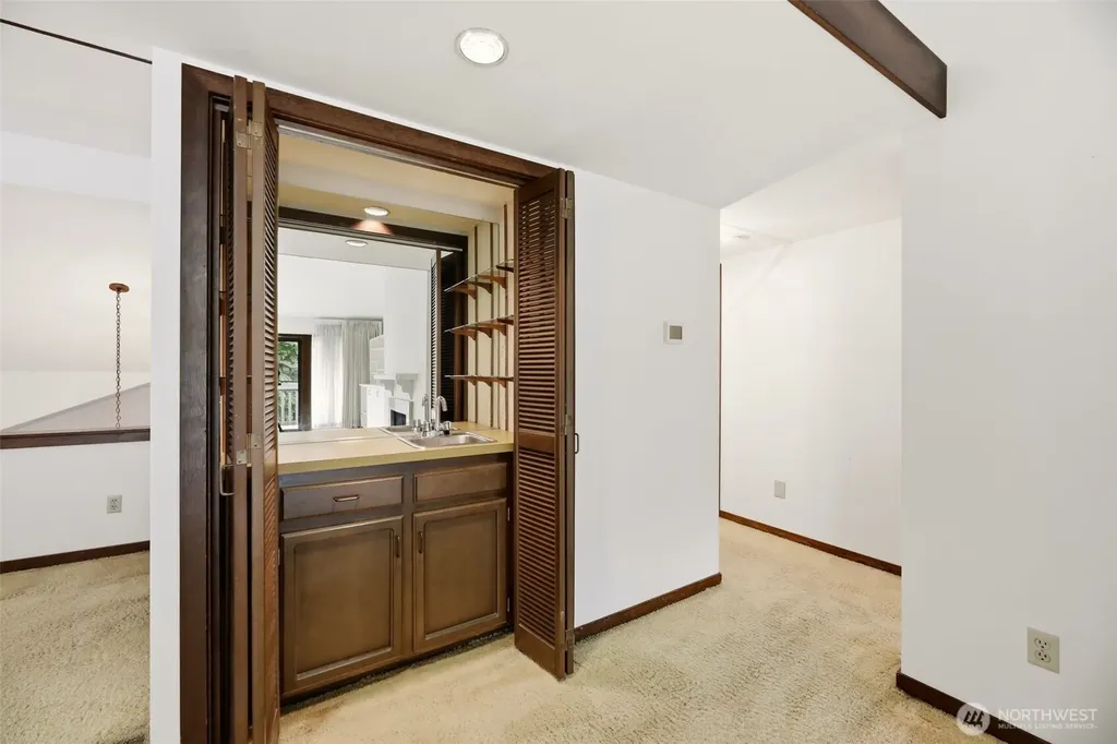 6124 NE 140th Street Seattle WA 98125
