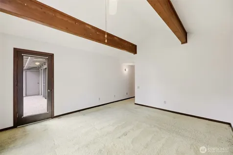 6124 NE 140th Street Seattle WA 98125