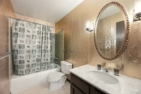 6124 NE 140th Street Seattle WA 98125