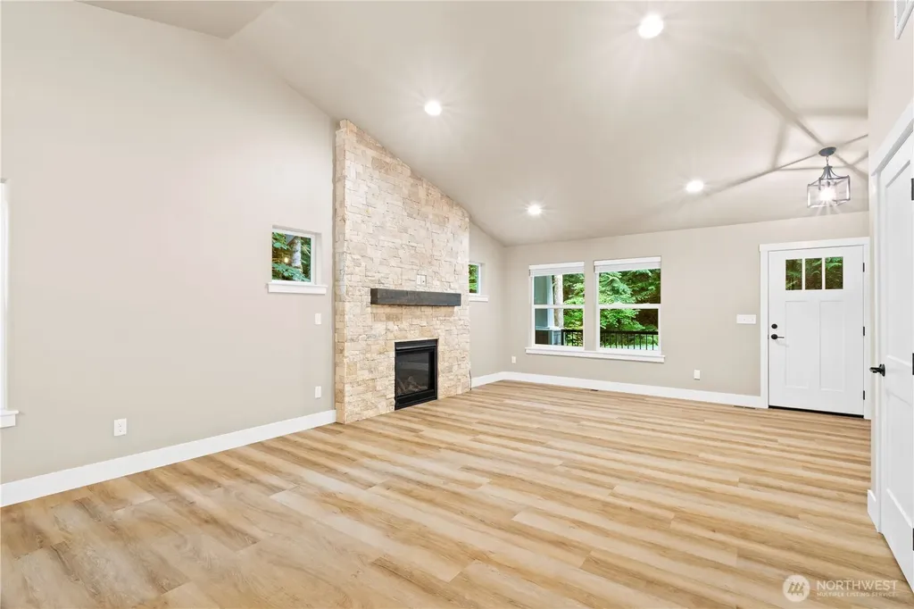 11 Tumbling Water Drive Bellingham WA 98229