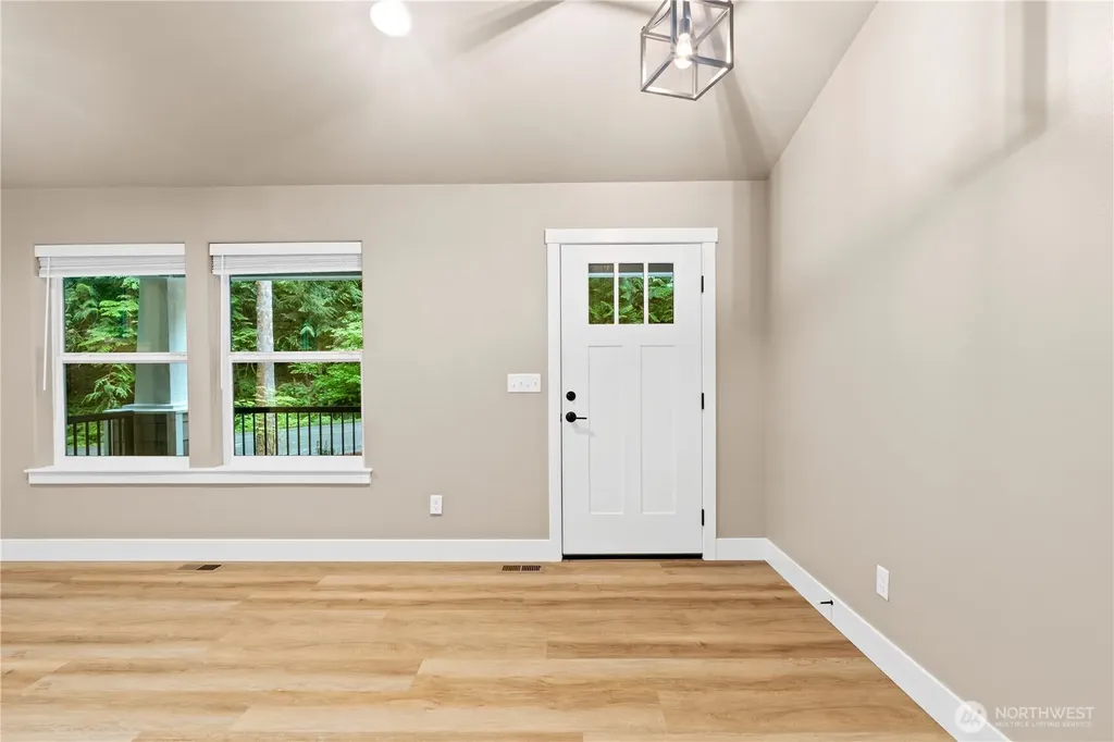 11 Tumbling Water Drive Bellingham WA 98229