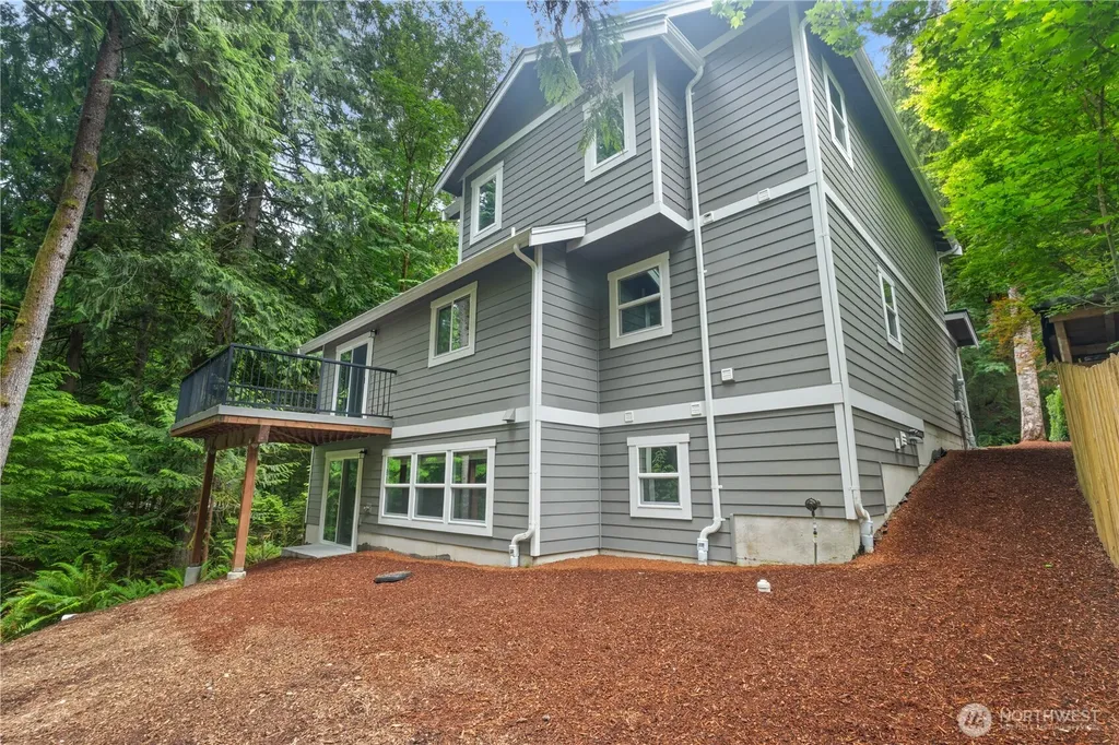 11 Tumbling Water Drive Bellingham WA 98229