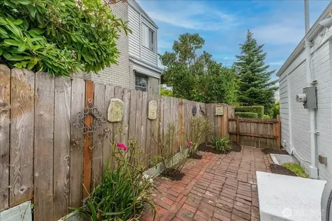 5018 28th Avenue S Seattle WA 98108