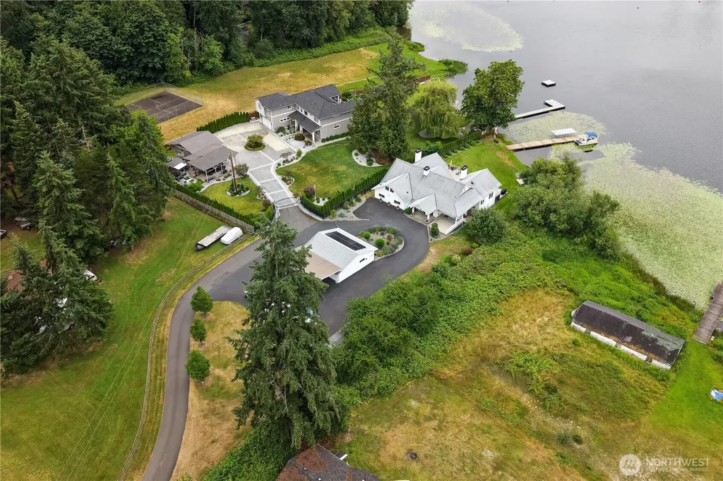 25860 136th Avenue SE Kent WA 98042