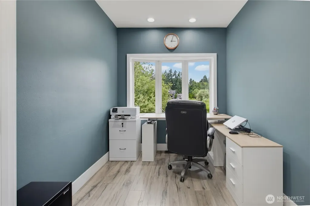 25860 136th Avenue SE Kent WA 98042