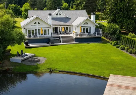 25860 136th Avenue SE Kent WA 98042