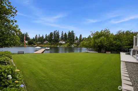 25860 136th Avenue SE Kent WA 98042