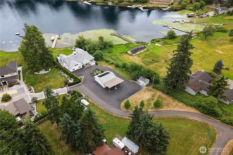 25860 136th Avenue SE Kent WA 98042