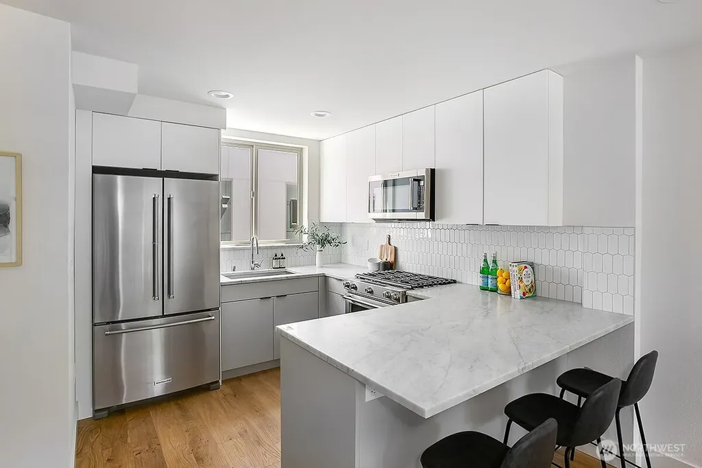 5054 Sand Point Way NE Seattle WA 98105