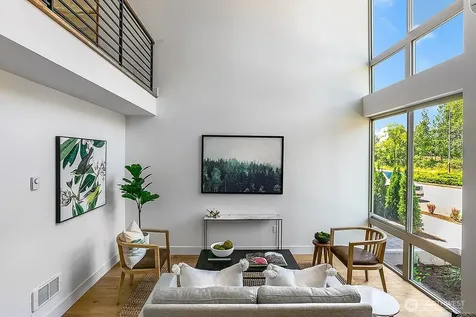 5054 Sand Point Way NE Seattle WA 98105