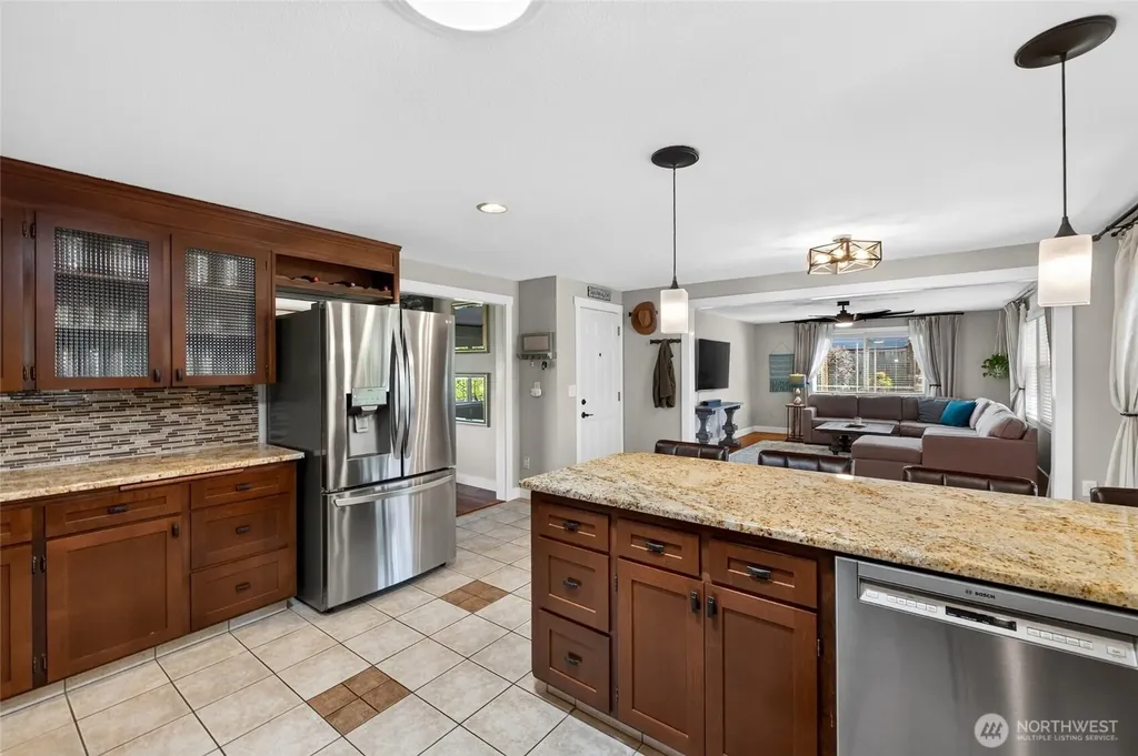 3110 15th Street Pl SW Puyallup WA 98373