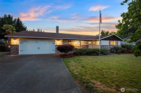 3110 15th Street Pl SW Puyallup WA 98373