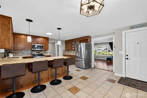 3110 15th Street Pl SW Puyallup WA 98373