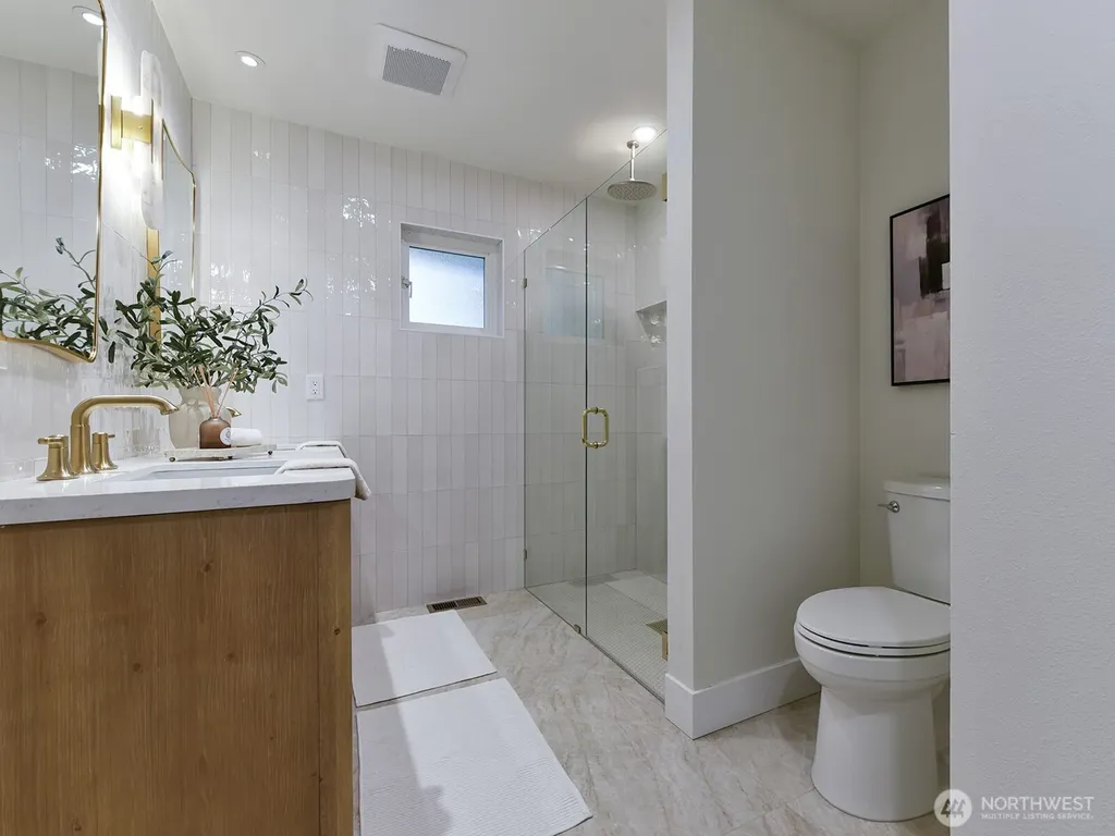 8529 29th Avenue NW Seattle WA 98117