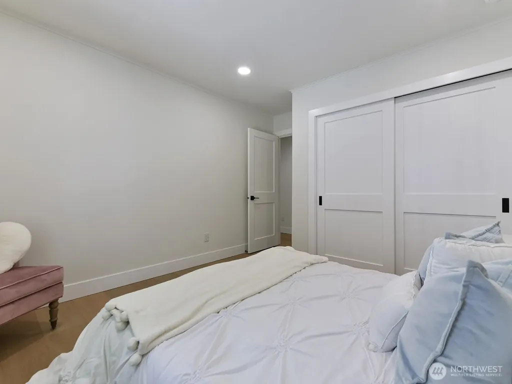 8529 29th Avenue NW Seattle WA 98117