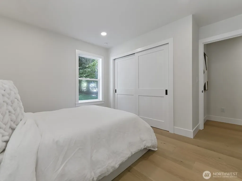 8529 29th Avenue NW Seattle WA 98117