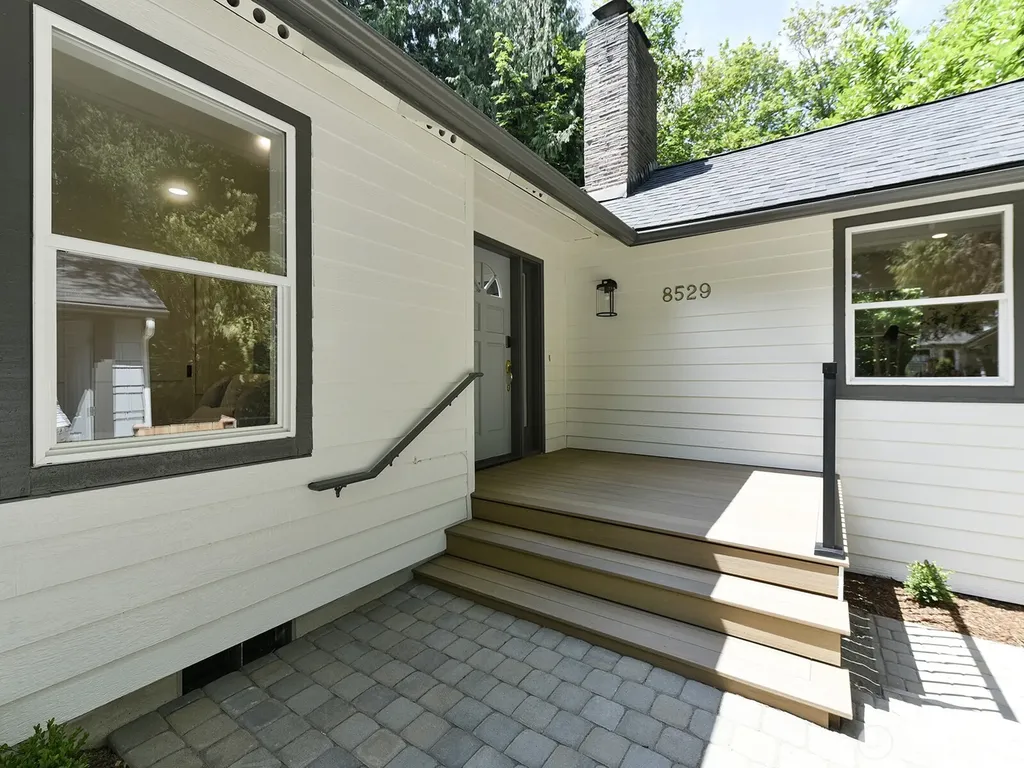 8529 29th Avenue NW Seattle WA 98117