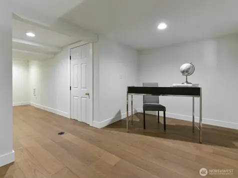 8529 29th Avenue NW Seattle WA 98117