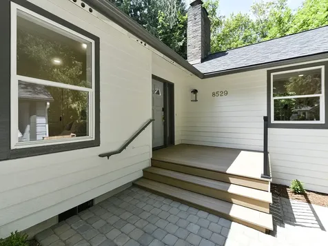 8529 29th Avenue NW Seattle WA 98117