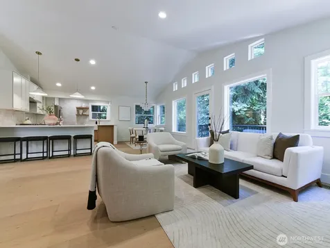 8529 29th Avenue NW Seattle WA 98117