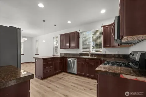 18410 42nd Avenue SE Bothell WA 98012