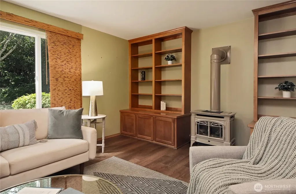 2591 Hillis Drive Langley WA 98260