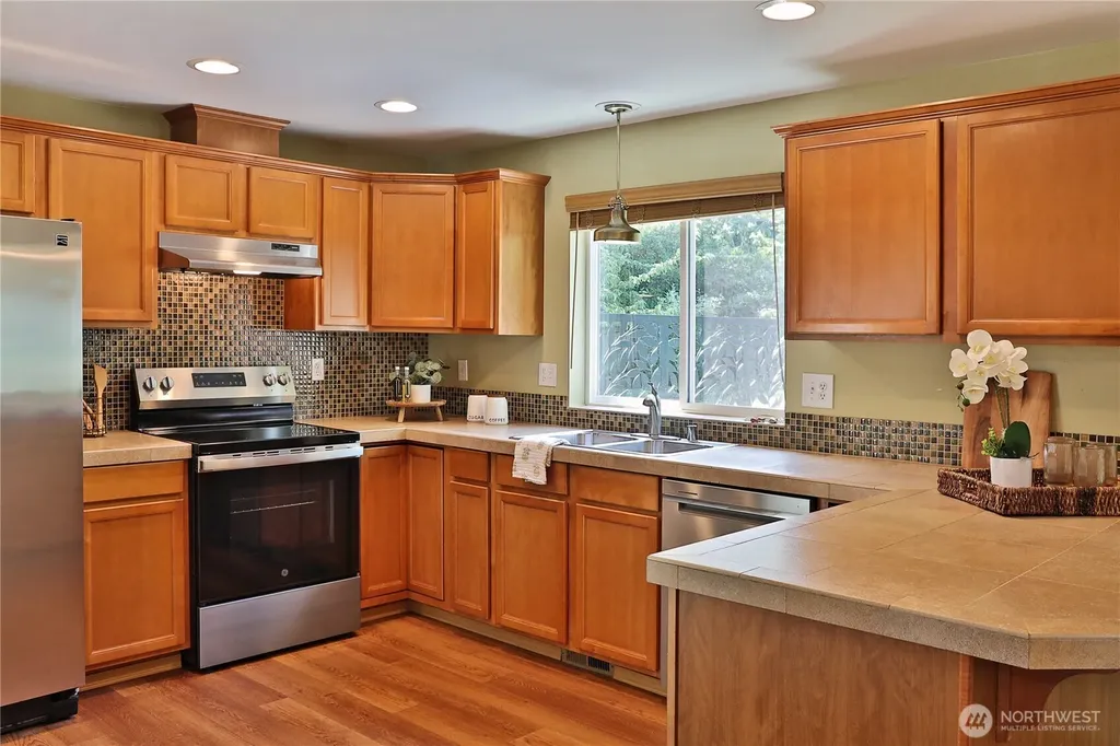 2591 Hillis Drive Langley WA 98260