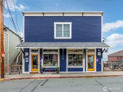 10 Front Street NW Coupeville WA 98239
