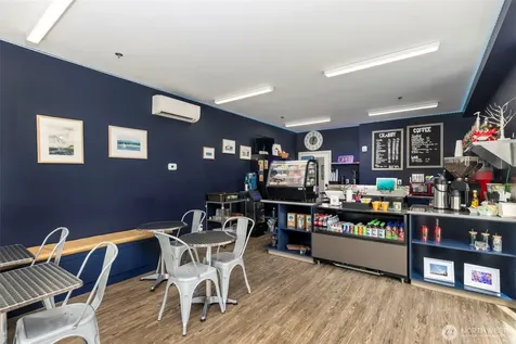 10 Front Street NW Coupeville WA 98239