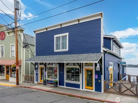 10 Front Street NW Coupeville WA 98239
