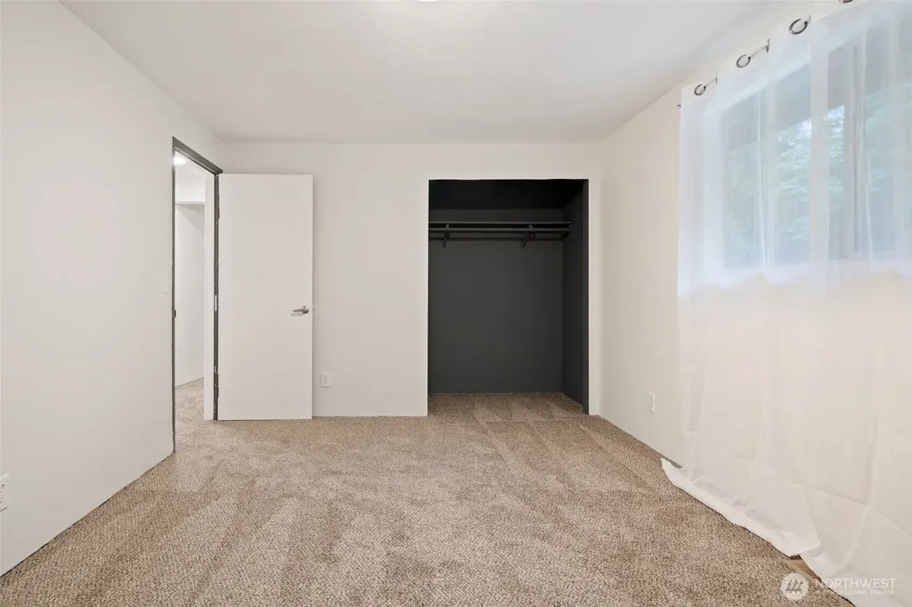 9125 Central Valley Road NE Bremerton WA 98311