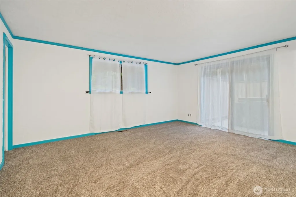 9125 Central Valley Bremerton WA 98311