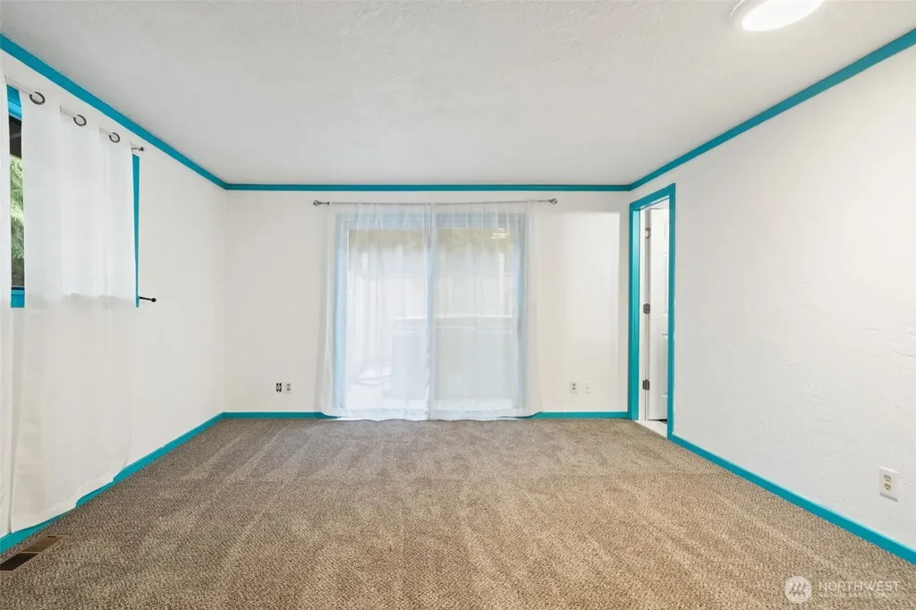 9125 Central Valley Bremerton WA 98311