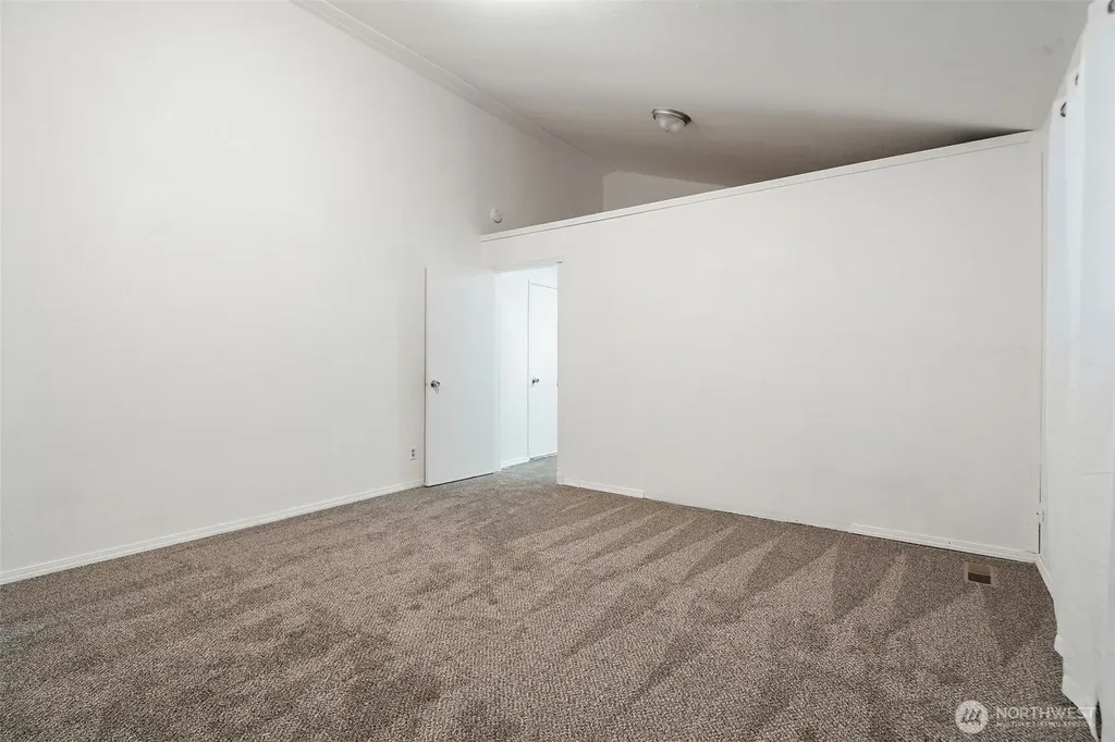 9125 Central Valley Bremerton WA 98311