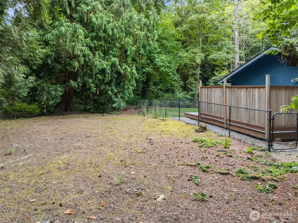 9125 Central Valley Bremerton WA 98311