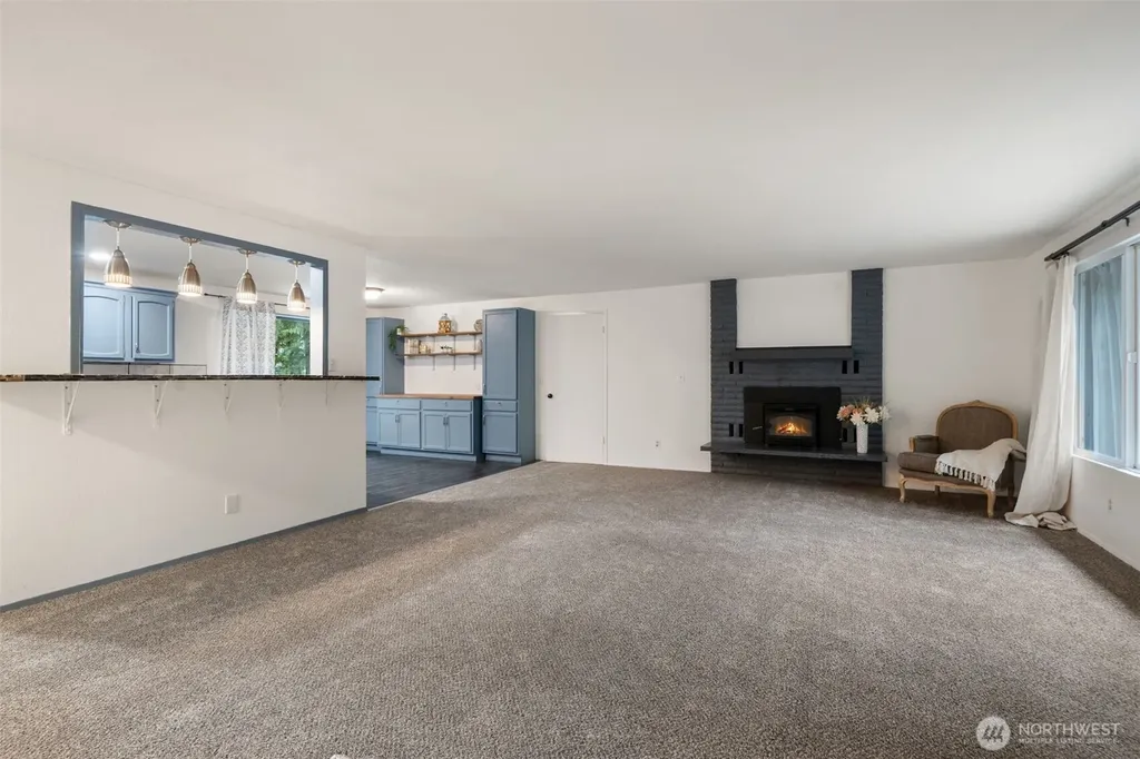 9125 Central Valley Bremerton WA 98311