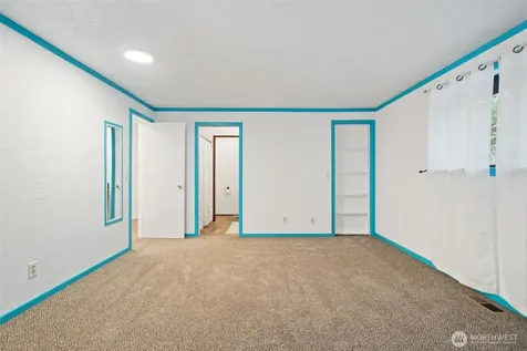 9125 Central Valley Bremerton WA 98311