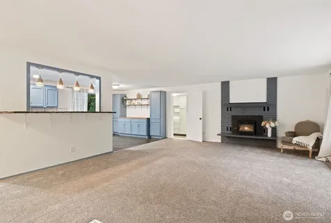 9125 Central Valley Bremerton WA 98311