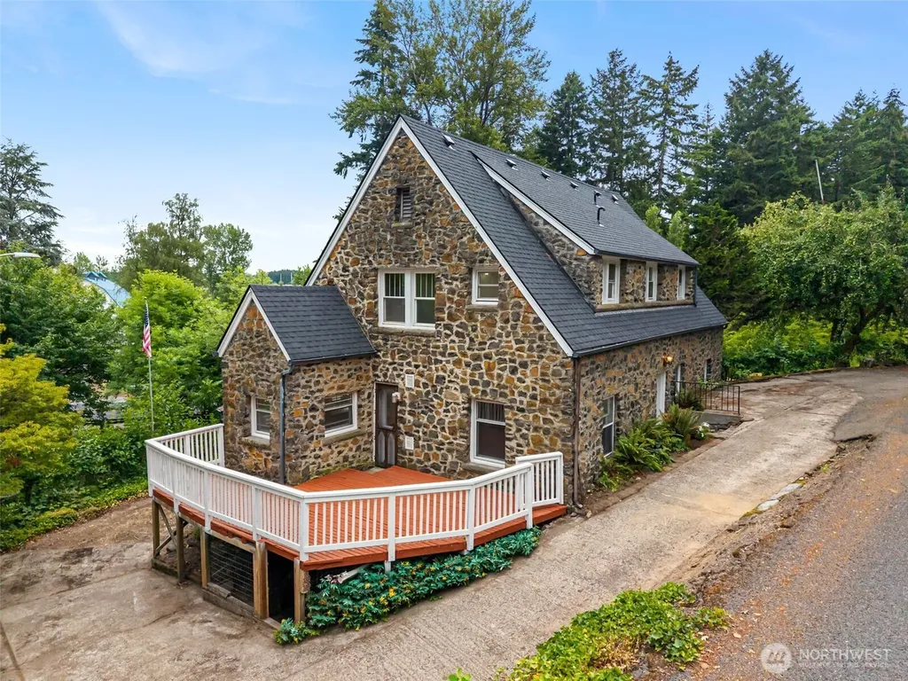 110 Sanderson Road Chehalis WA 98532
