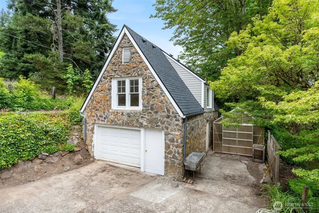 110 Sanderson Road Chehalis WA 98532