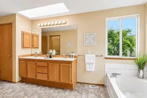 13120 SE 223rd Court Kent WA 98031