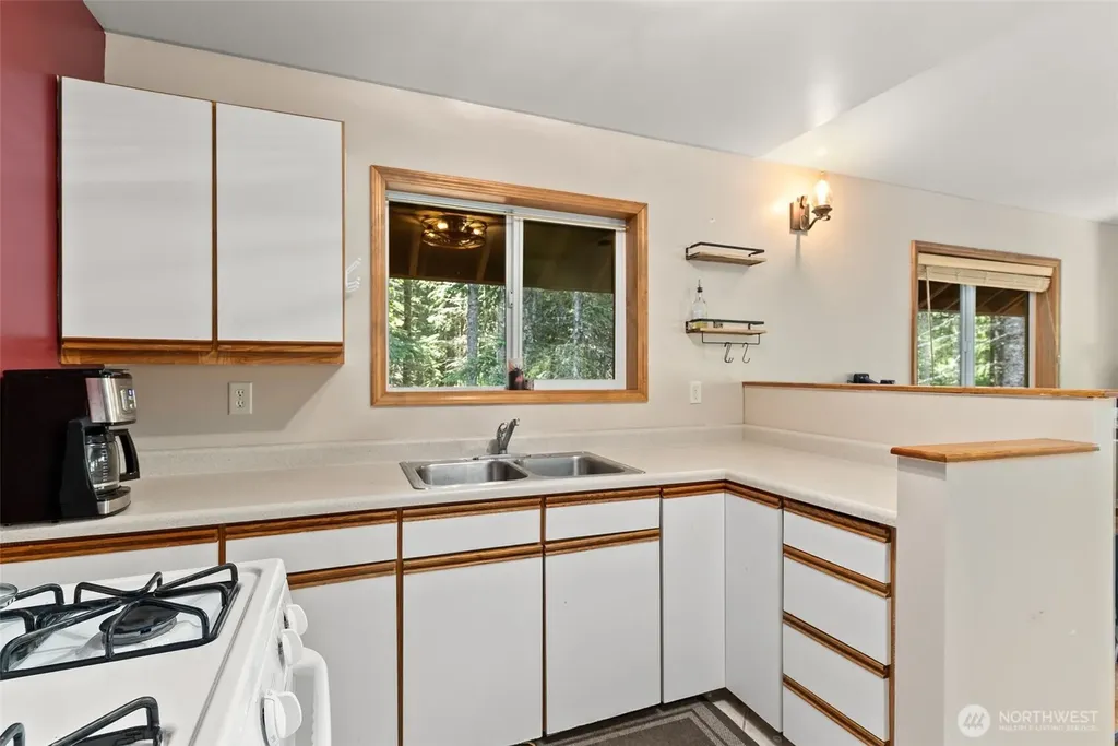 5001 N Forest Service Road 4832 Easton WA 98925