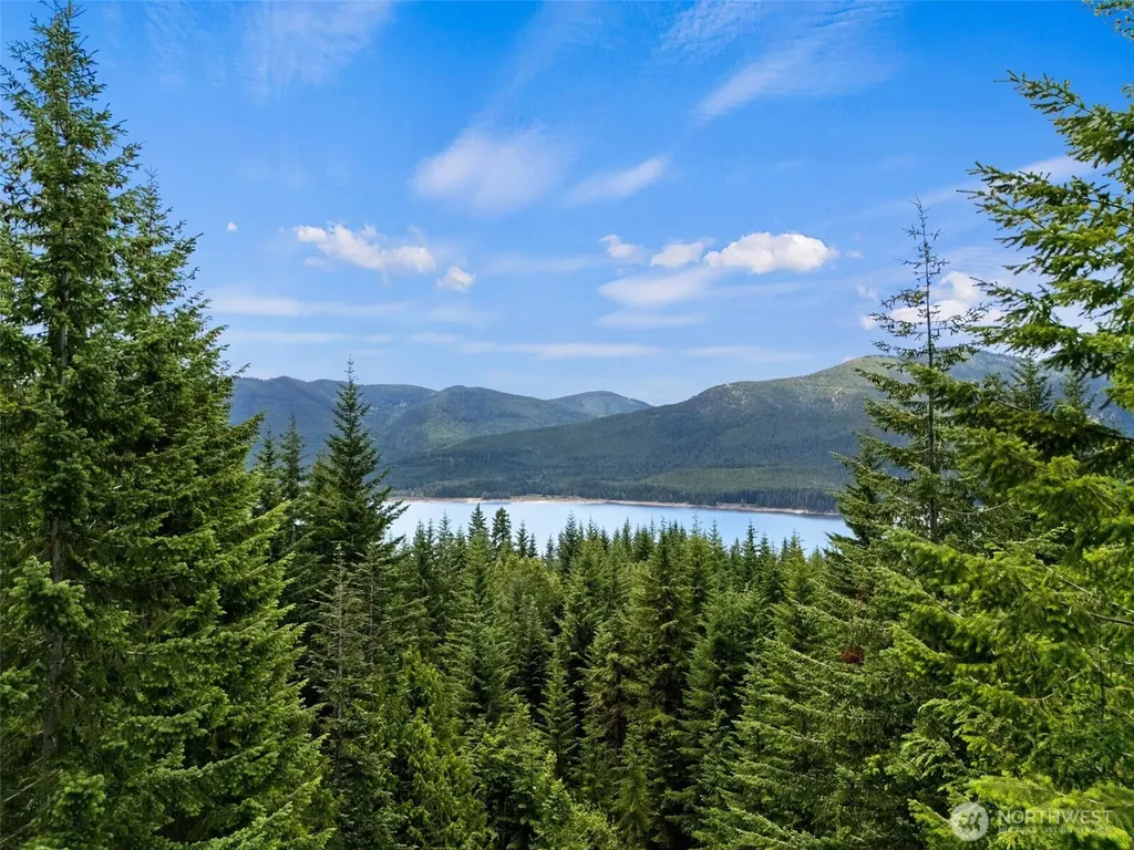 5001 N Forest Service Road 4832 Easton WA 98925