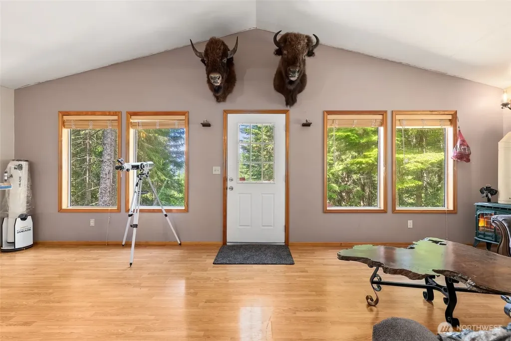 5001 N Forest Service Road 4832 Easton WA 98925