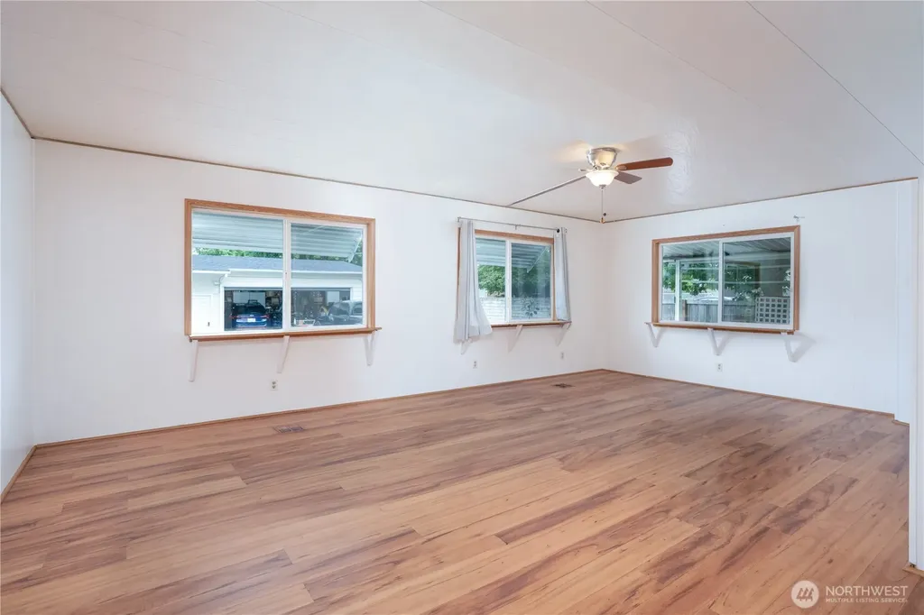 1402 22nd Street NE Auburn WA 98002